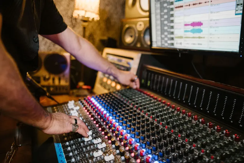 Smell That Hallway: How Recording Cities Sneak Into Every Song You Make